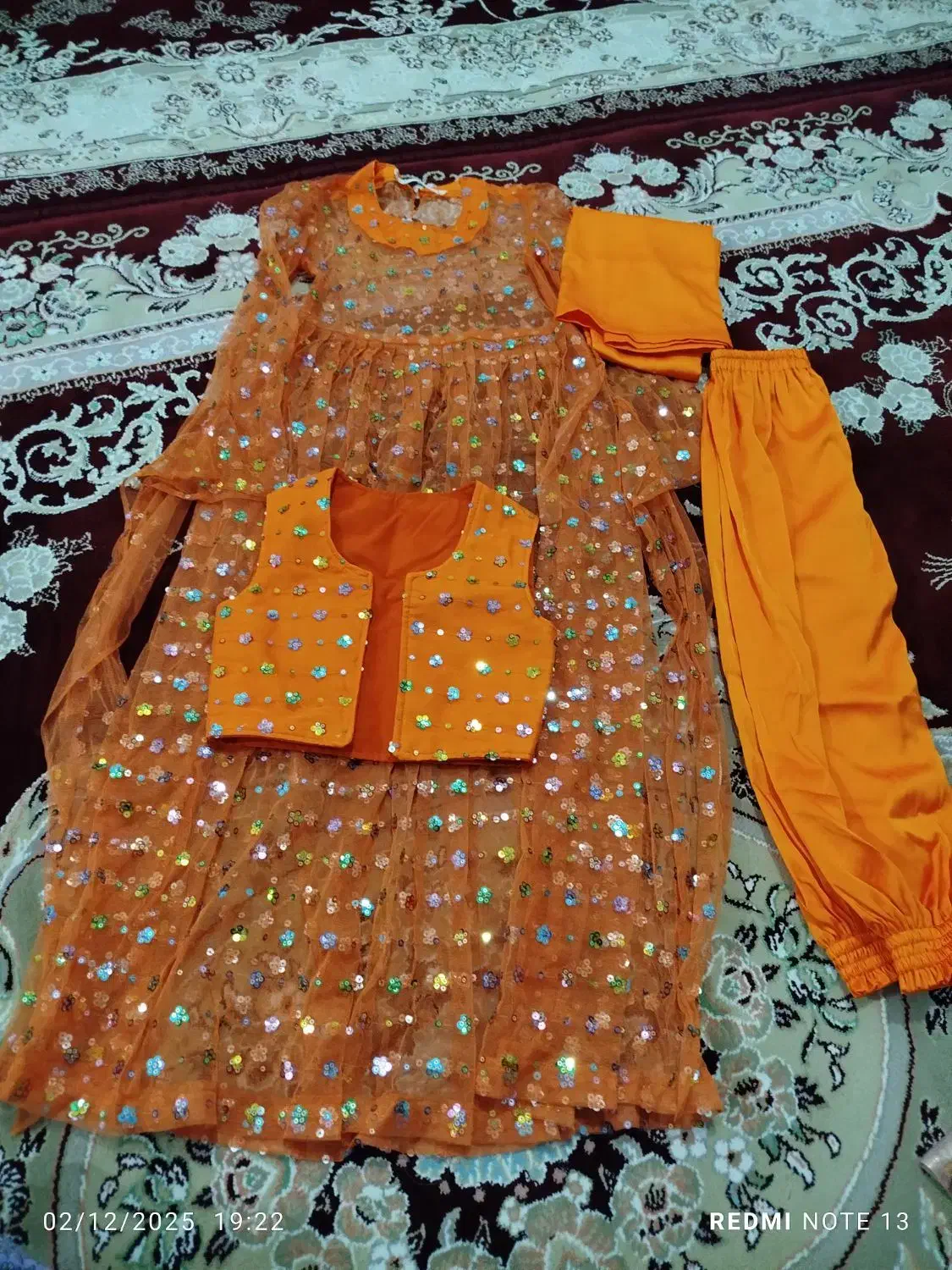 لباس کوردی در حد نو|لباس|خاو و میرآباد, |دیوار