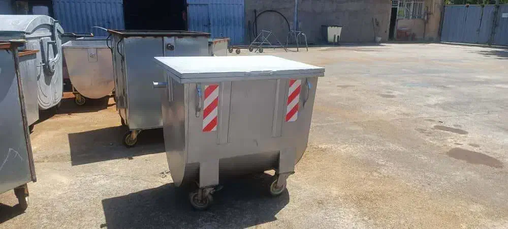 طراحی و فروش انواع میز و نیمکت|صندلی و نیمکت|آستارا, |دیوار