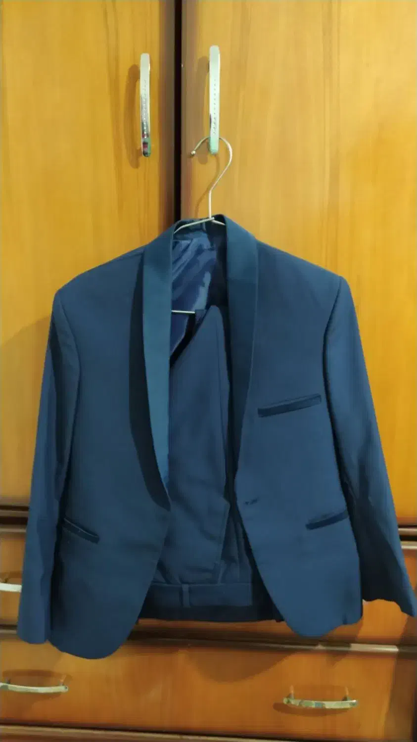 کت و شلوار نو|لباس|اهر, |دیوار