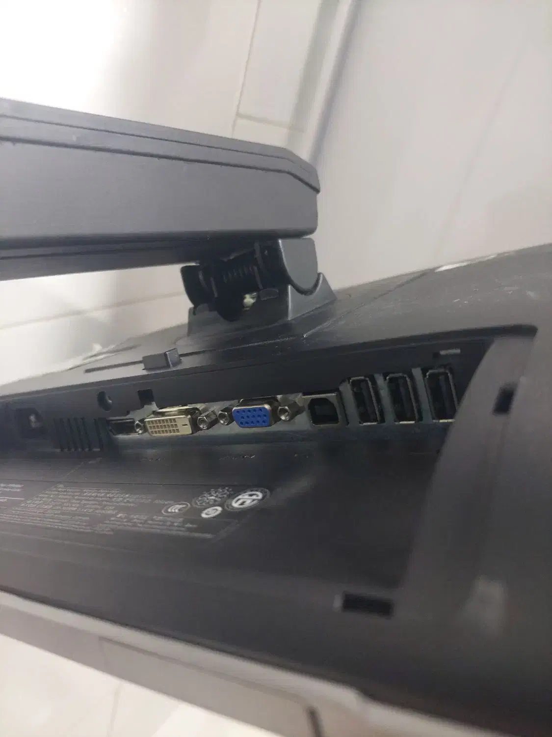 فروش مانیتور ۲۰اینج و ۲۴ اینج استوک به زیر قیمت|قطعات و لوازم جانبی رایانه|تبریز, |دیوار