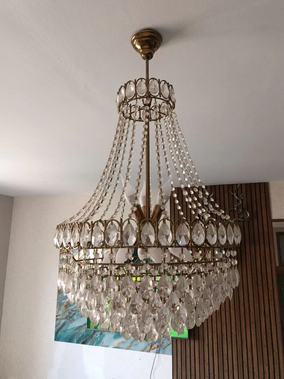 لوستر|لوستر و چراغ آویز|پرند, فاز ۴|دیوار