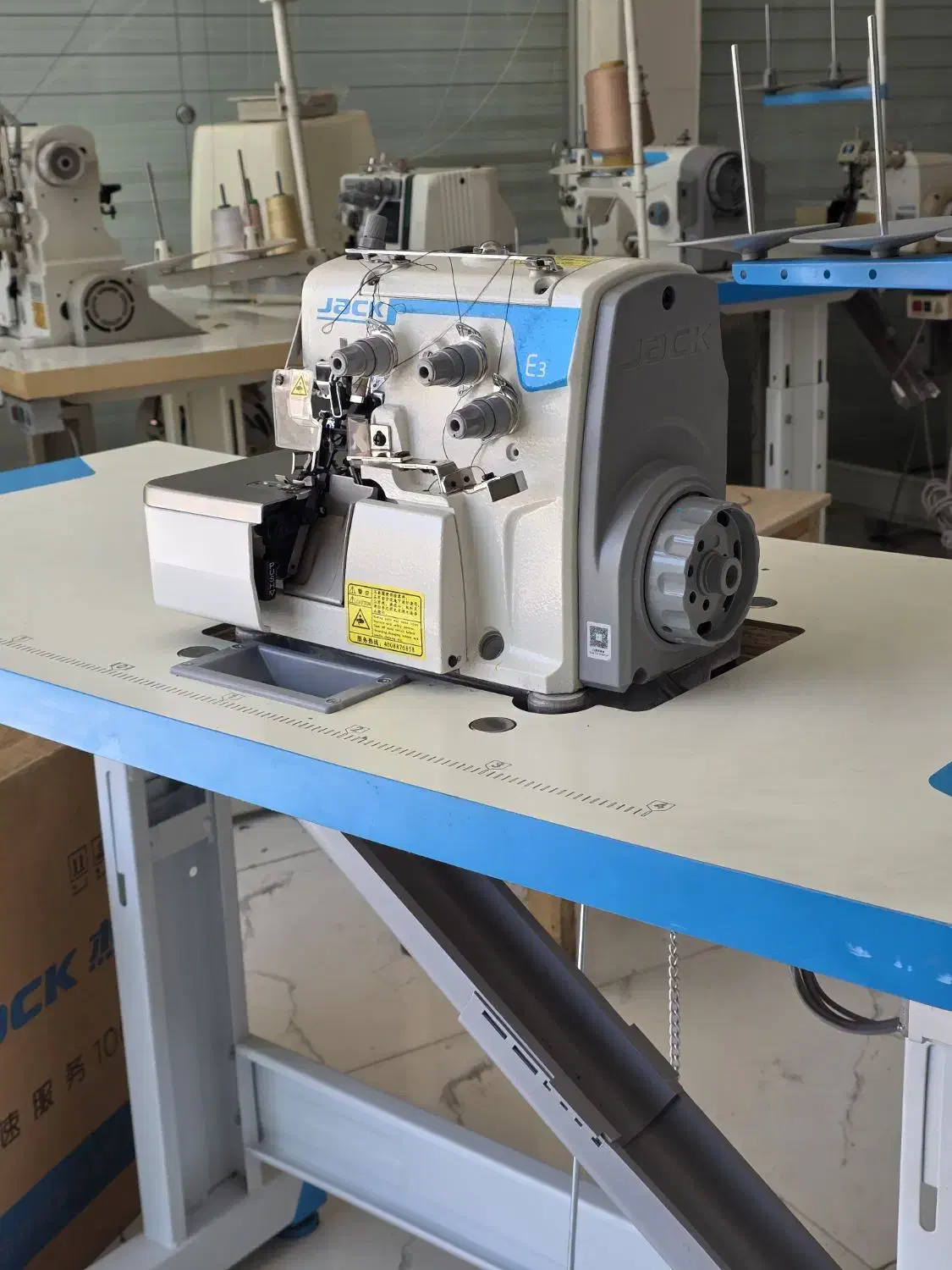 چرخ خیاطی صنعتی زیگزال سردوز سه نخ E3 جک سرخود|چرخ خیاطی و ریسندگی|تهران, امام زاده عبدالله|دیوار