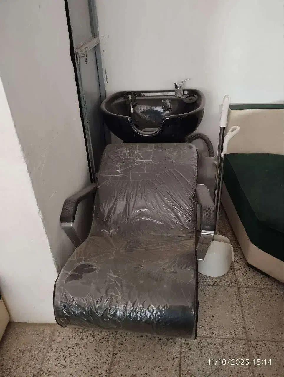 لوازم آریشگاه زنانه|آرایشگاه و سالنهای زیبایی|سبزوار, قصبه غربی|دیوار