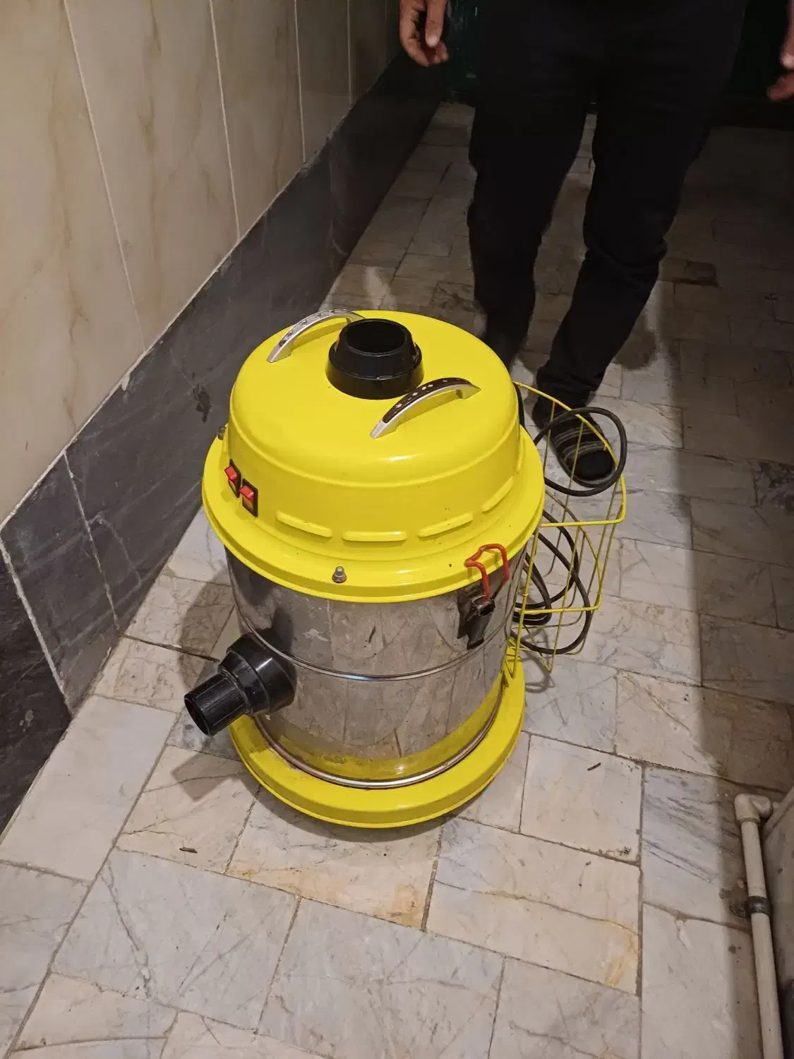 جارو برقی صنعتی مدل vacuum cleaner|جاروبرقی، جارو شارژی، بخارشو|رباط‌کریم, الارد|دیوار