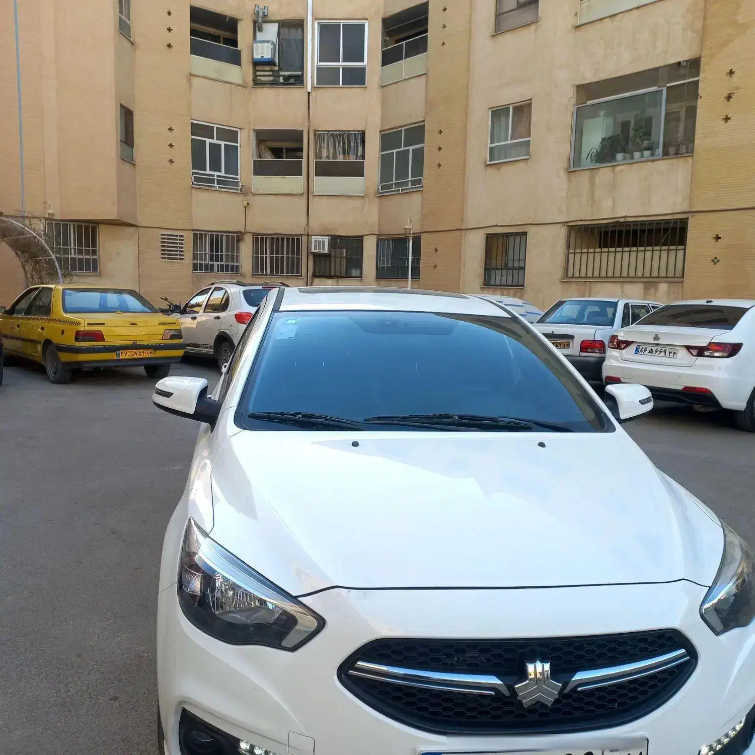 شاهینgمدل ۴۰۲|خودرو سواری و وانت|اصفهان, بهارستان|دیوار