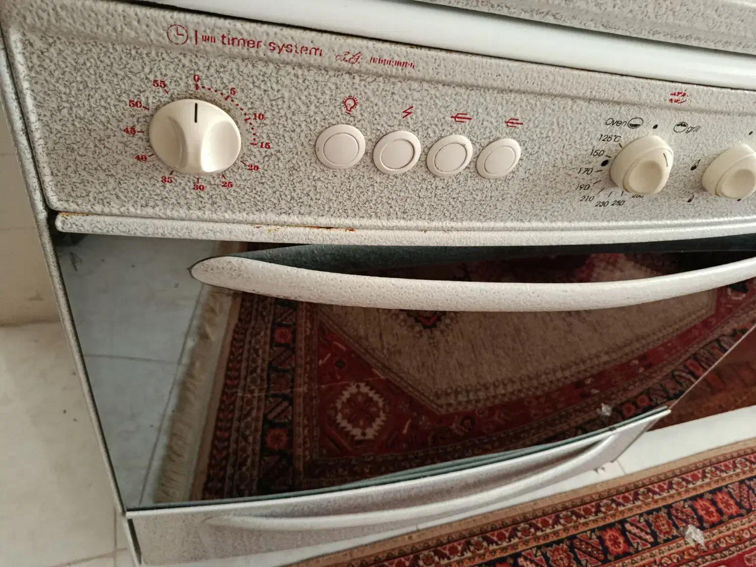 فروش تعدادی لوازم منزل به علت مهاجرت|مبلمان خانگی و میز عسلی|گلپایگان, |دیوار