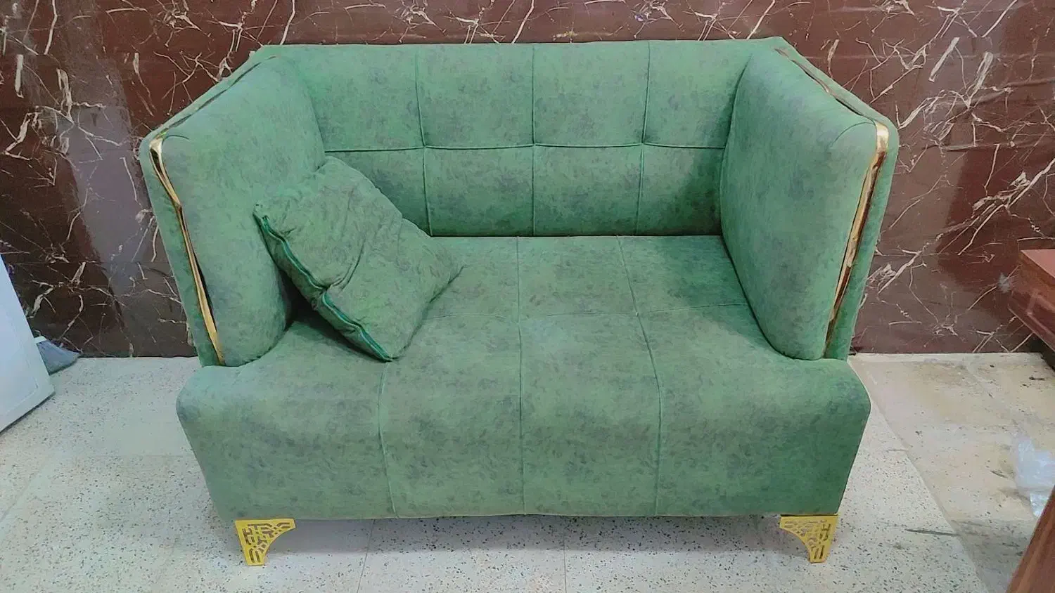 مبلمان راختی دو نفره  برای افراد مسن و مغازه|مبلمان خانگی و میز عسلی|دهگلان, |دیوار