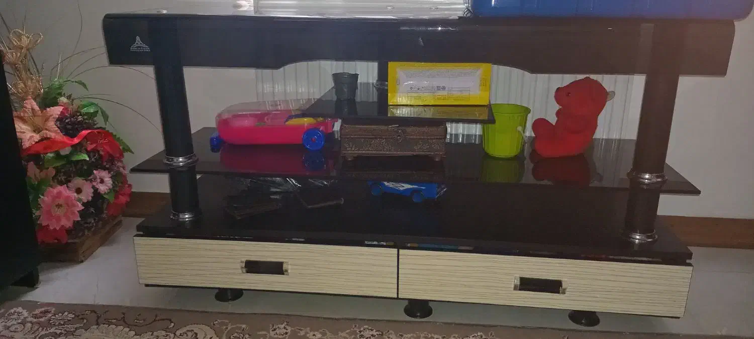 فروشی|میز تلویزیون|دماوند, گیلاوند|دیوار