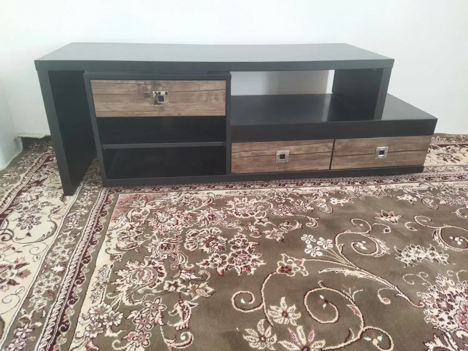 میز تلویزیون در حد نونو|میز تلویزیون|کبودرآهنگ, |دیوار