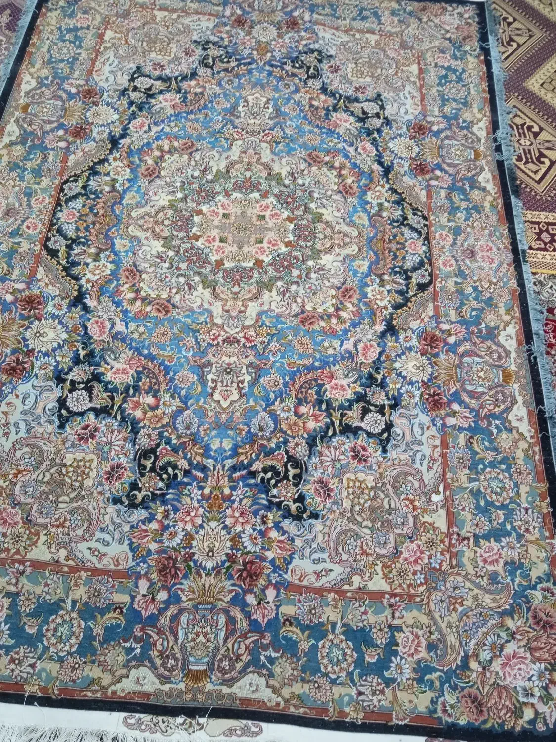 فرش دستباف سالاری|فرش|آذرشهر, |دیوار