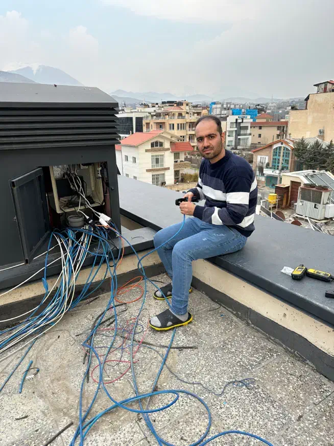 دوربین مداربسته،درب اتوماتیک،دزدگیر ، لوگو پرژکتور|خدمات پیشه و مهارت|تهران, پاسداران|دیوار