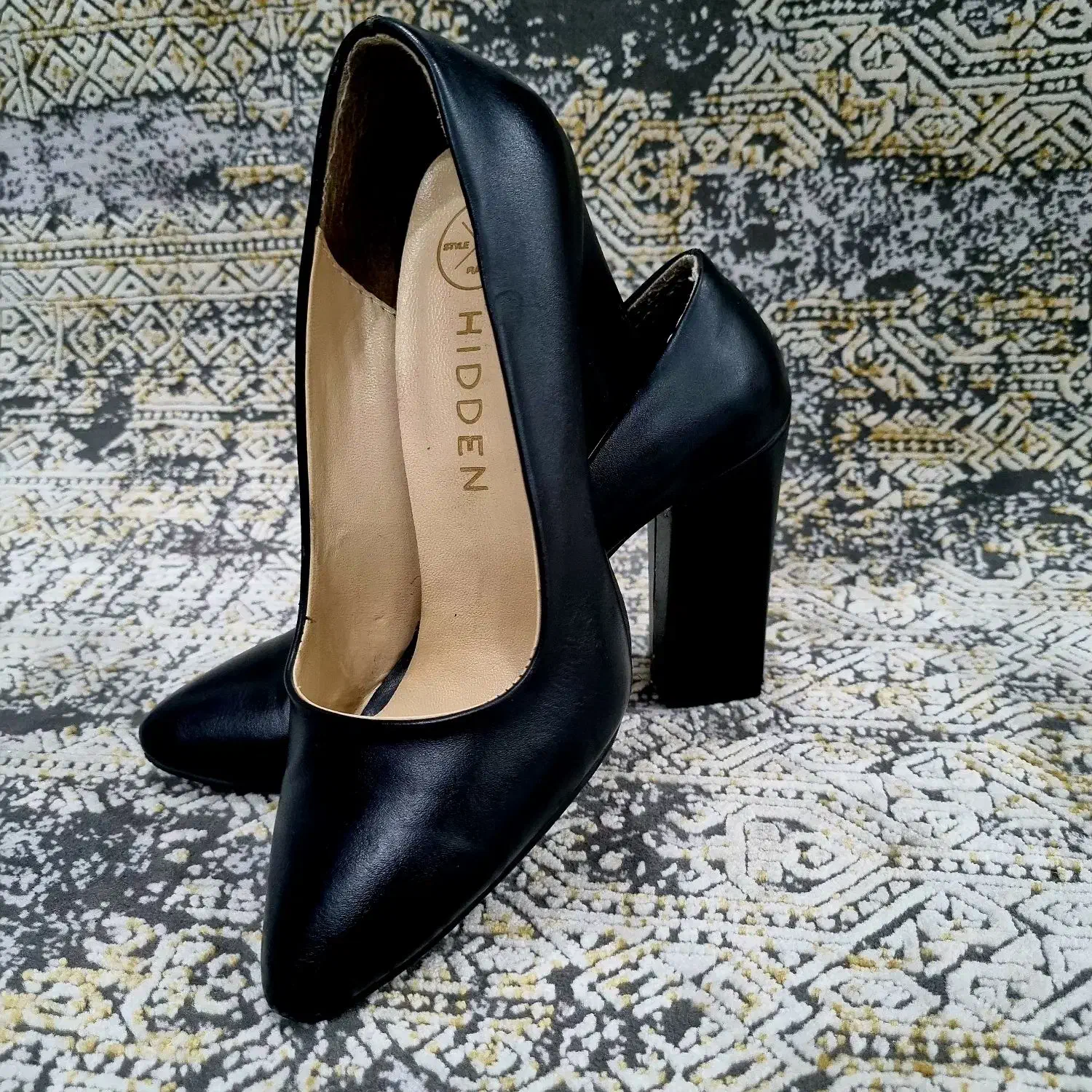 کفش|کیف، کفش، کمربند|بیرجند, |دیوار