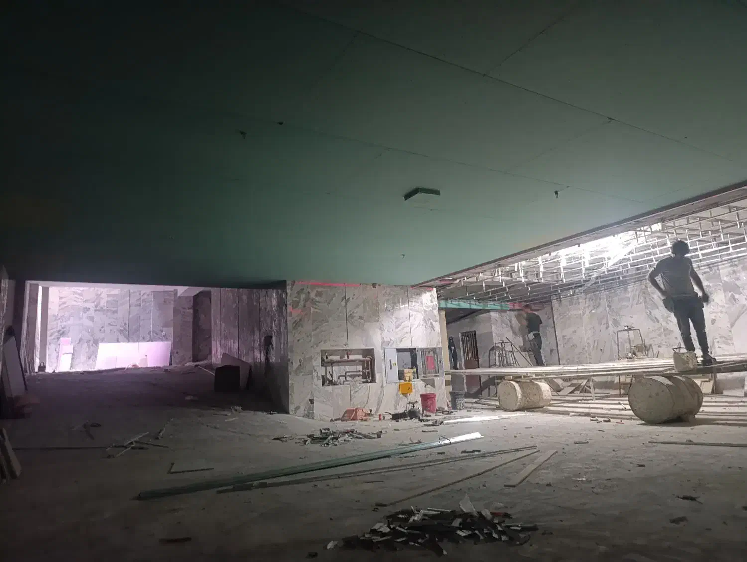 نیروی کار رشته کناف و سقف کاذب|استخدام معماری، عمران و ساختمانی|قم, نیروگاه|دیوار