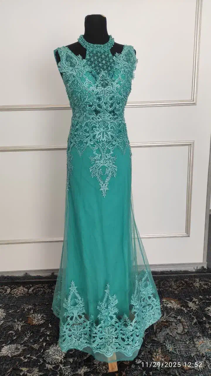 لباس مجلسی بسیار پرکار و مروارید دوزی شده|لباس|لنجان, |دیوار