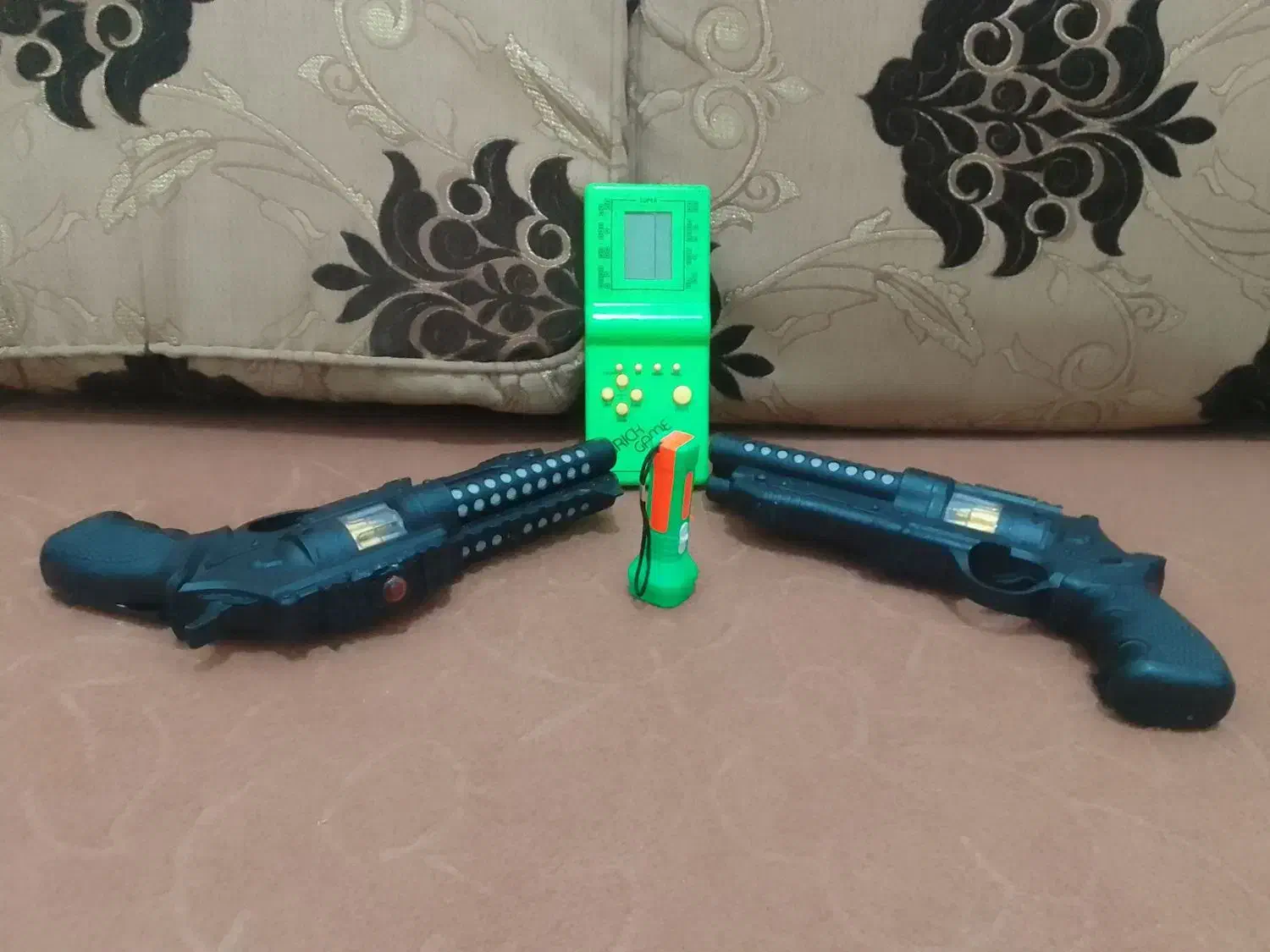 یک کیسه اسباب بازی یکجا وبه قیمت فقط۴۰۰تومان|اسباببازی بچه|آزادشهر, |دیوار