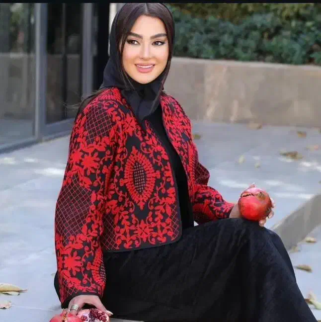 پارچه یلدایی|لباس|سقز, |دیوار