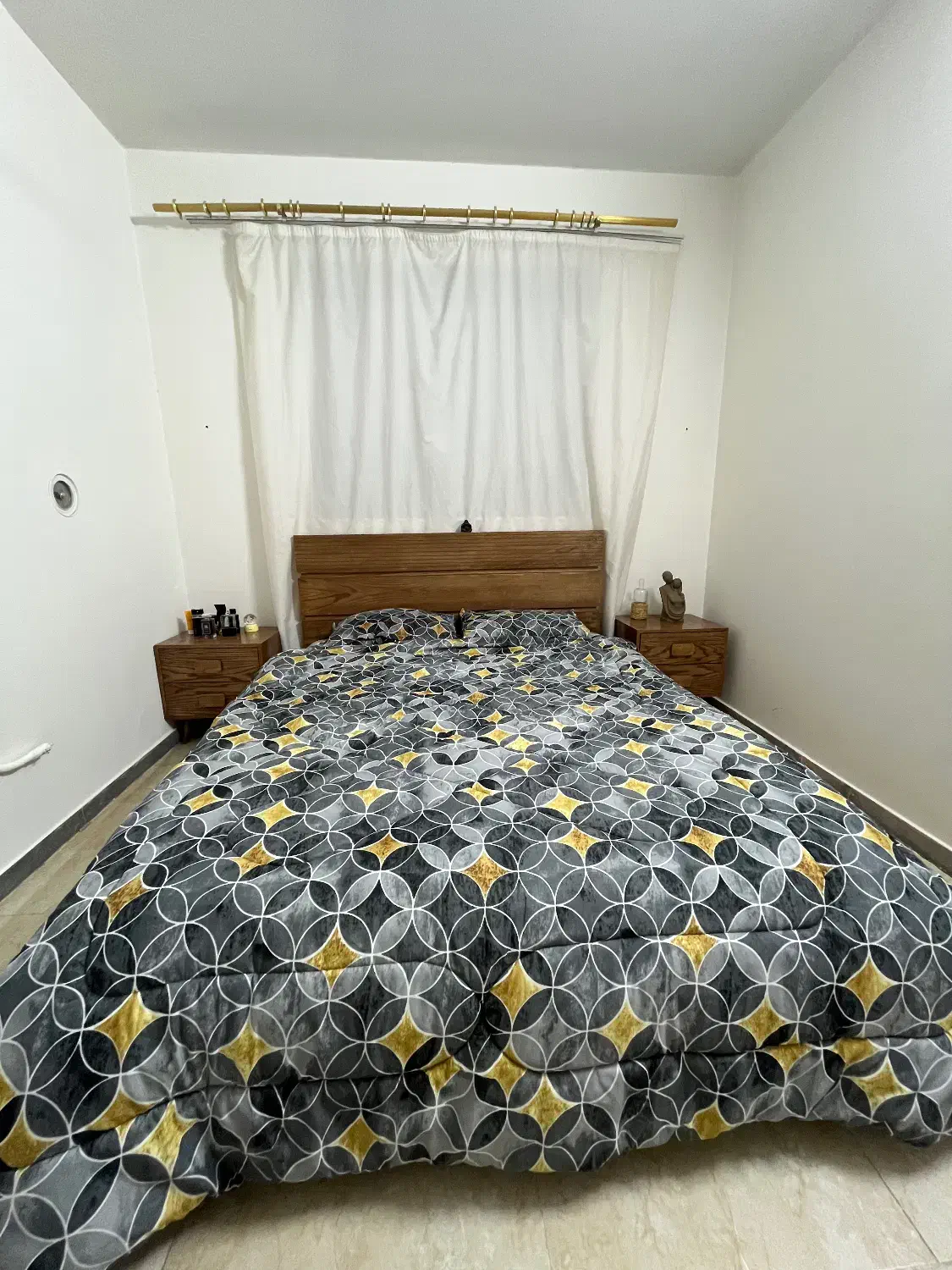 سرویس تخت خواب و میز ناهار خوری چهار نفره|تخت و سرویس خواب|گنبد کاووس, |دیوار