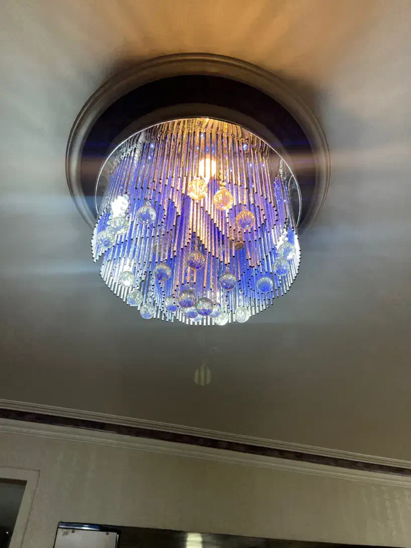 لوستر|لوستر و چراغ آویز|اندیشه, اندیشه فاز ۱|دیوار