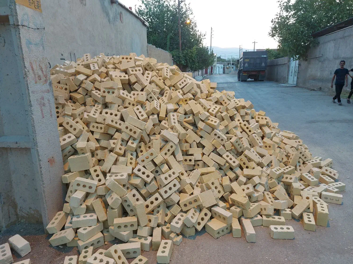 آجر سه گل مرودشت|عمدهفروشی|شیراز, میانرود|دیوار