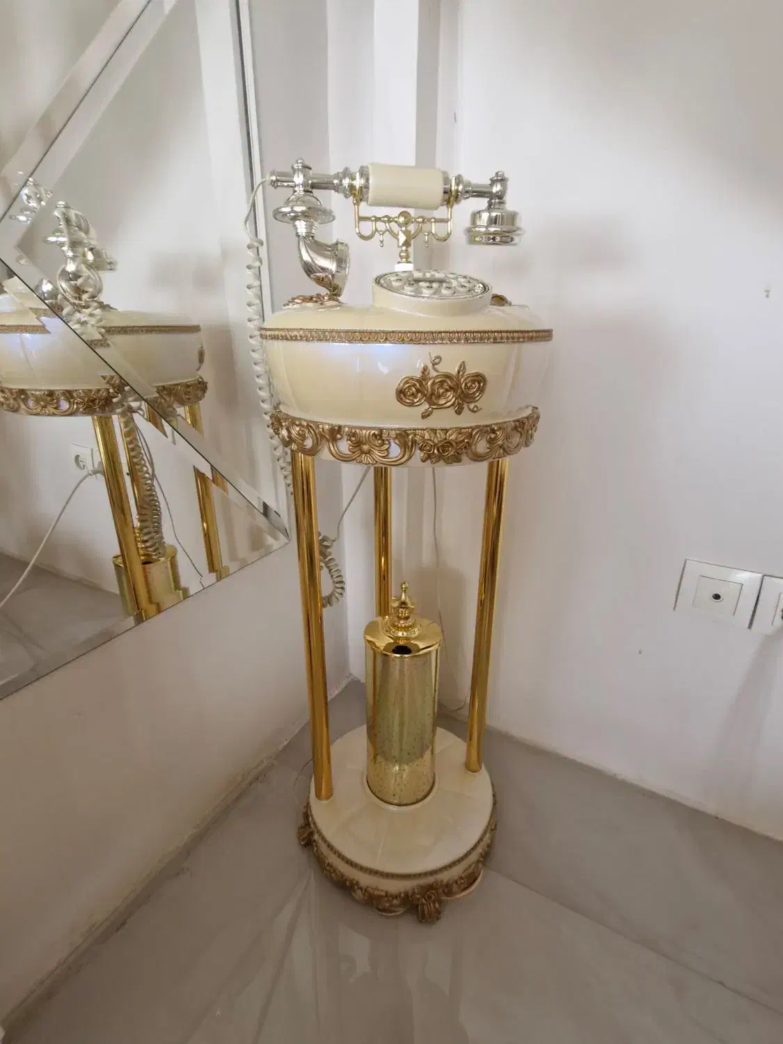 تلفن کلاسیک مناسب دکوری، تزیینی و استفاده|تلفن رومیزی|اردبیل, |دیوار