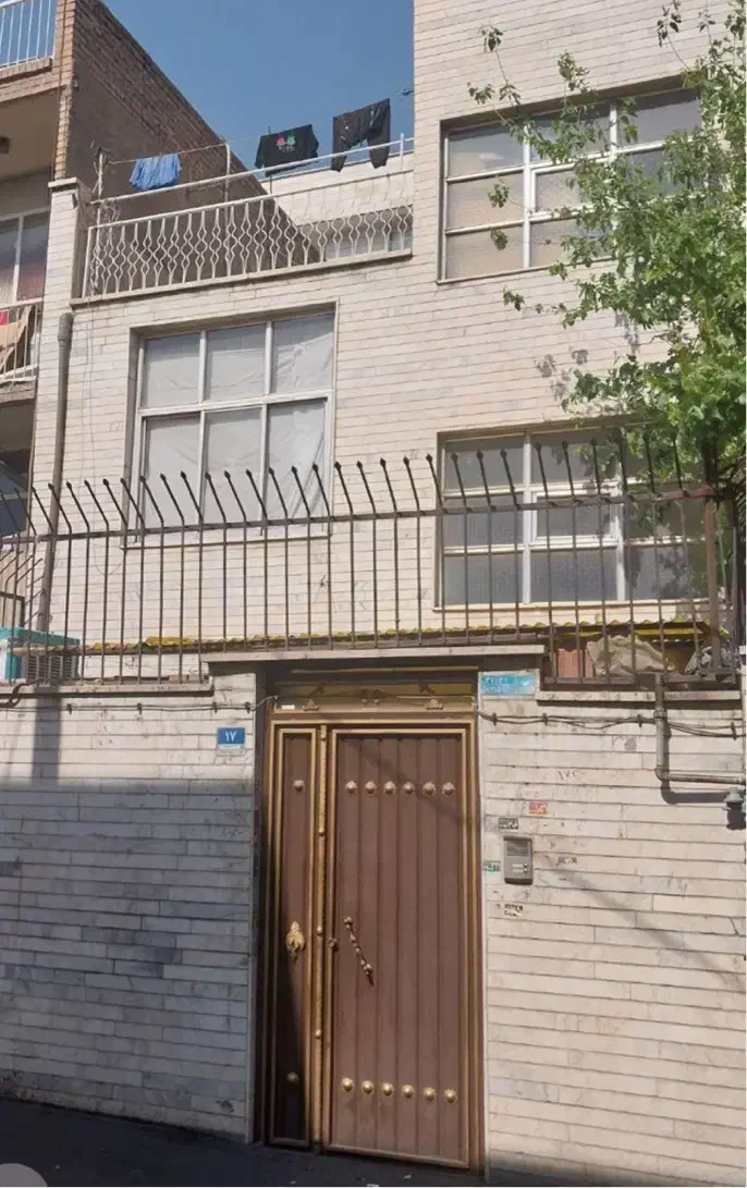 باغ انگوری شهرک جهاد ۱۰۰متر ویلایی ۲۴۰متر بنا|فروش خانه و ویلا|ورامین, ورامین|دیوار