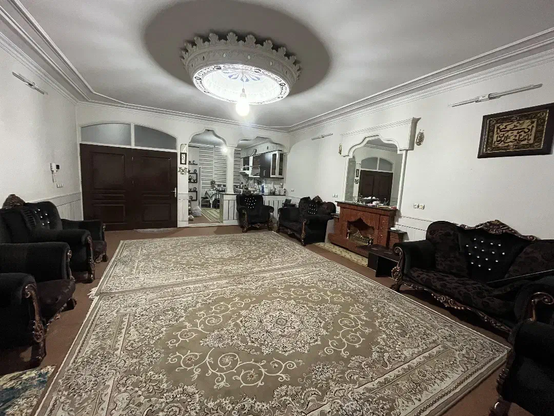 ویلایی فروشی|فروش خانه و ویلا|قم, فرهنگیان و شهربانی|دیوار