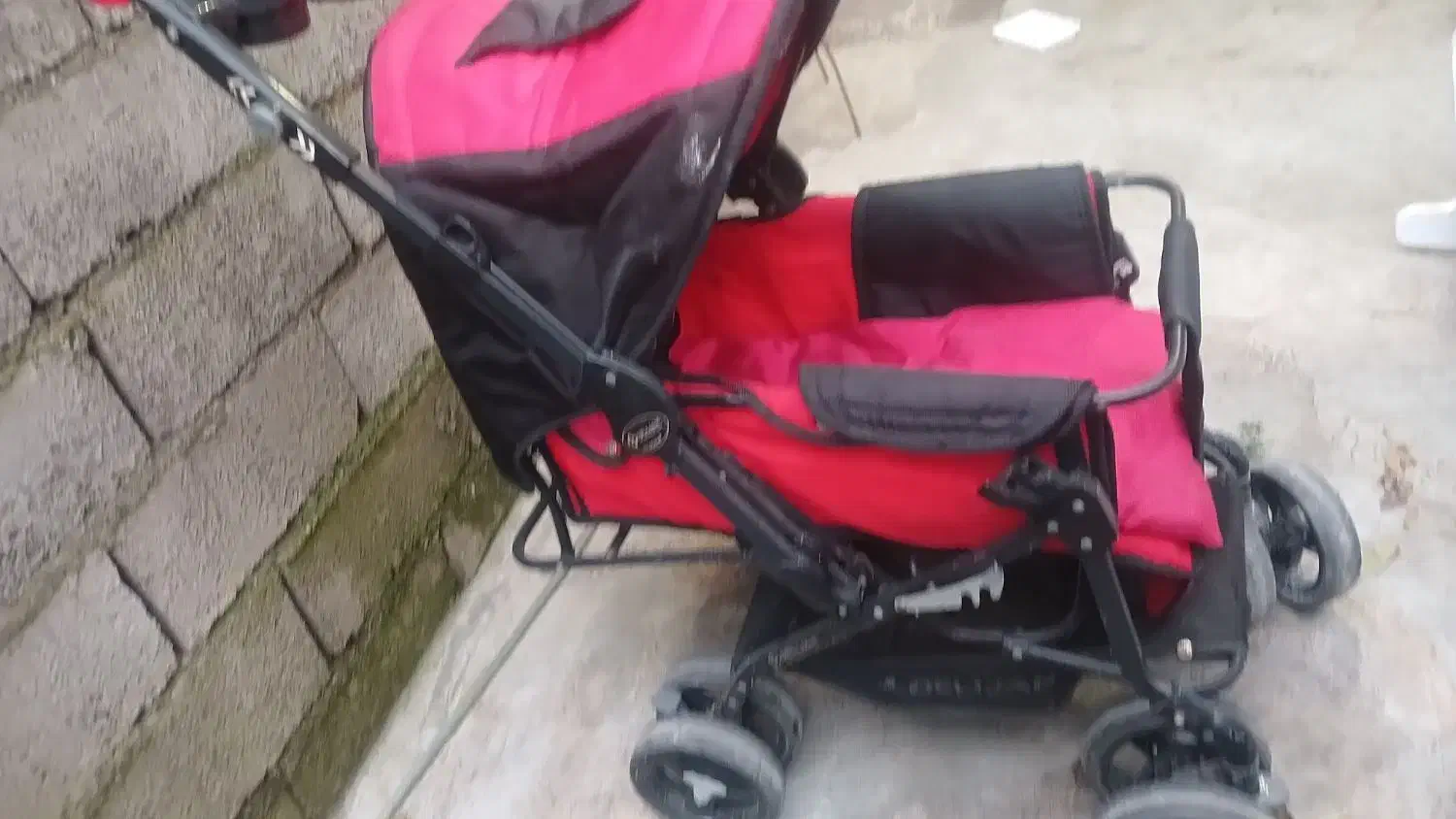 کالسکه کودک رنگ قرمز|کالسکه و لوازم جانبی|لاهیجان, گلستان|دیوار