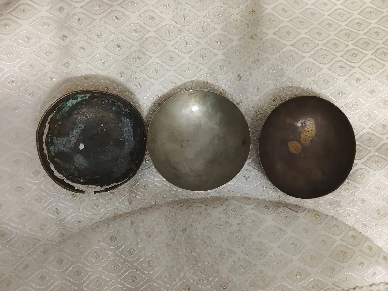 مقداری جنس قدیمی|کلکسیون اشیاء عتیقه|ری, دیلمان|دیوار