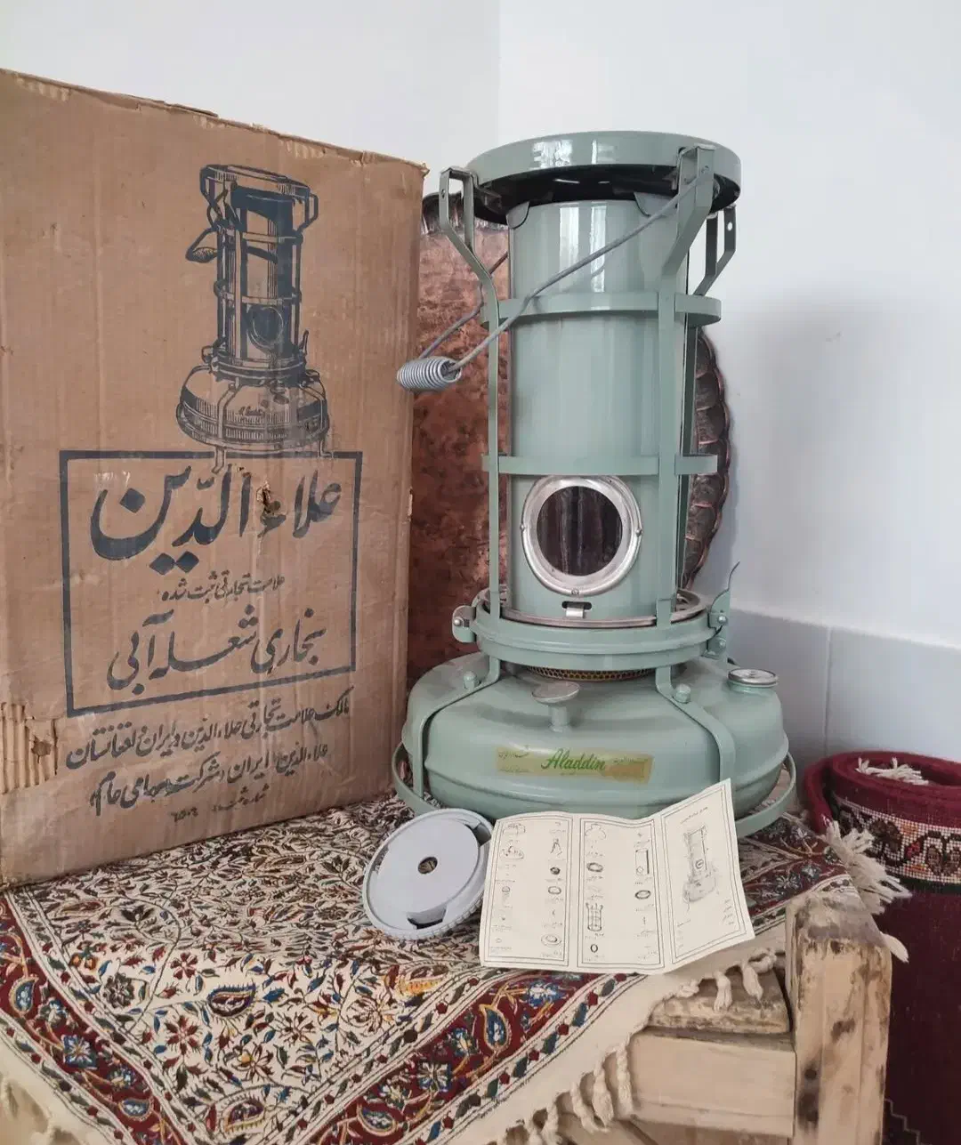 وسایل قدیمی.چراغ|کلکسیون اشیاء عتیقه|اقلید, |دیوار