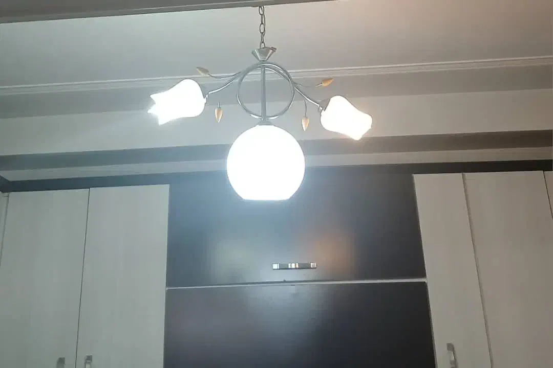 لوستر های پنج شاخه هر کدام ۲۵۰۰۰۰۰ میلیون|لوستر و چراغ آویز|تبریز, |دیوار