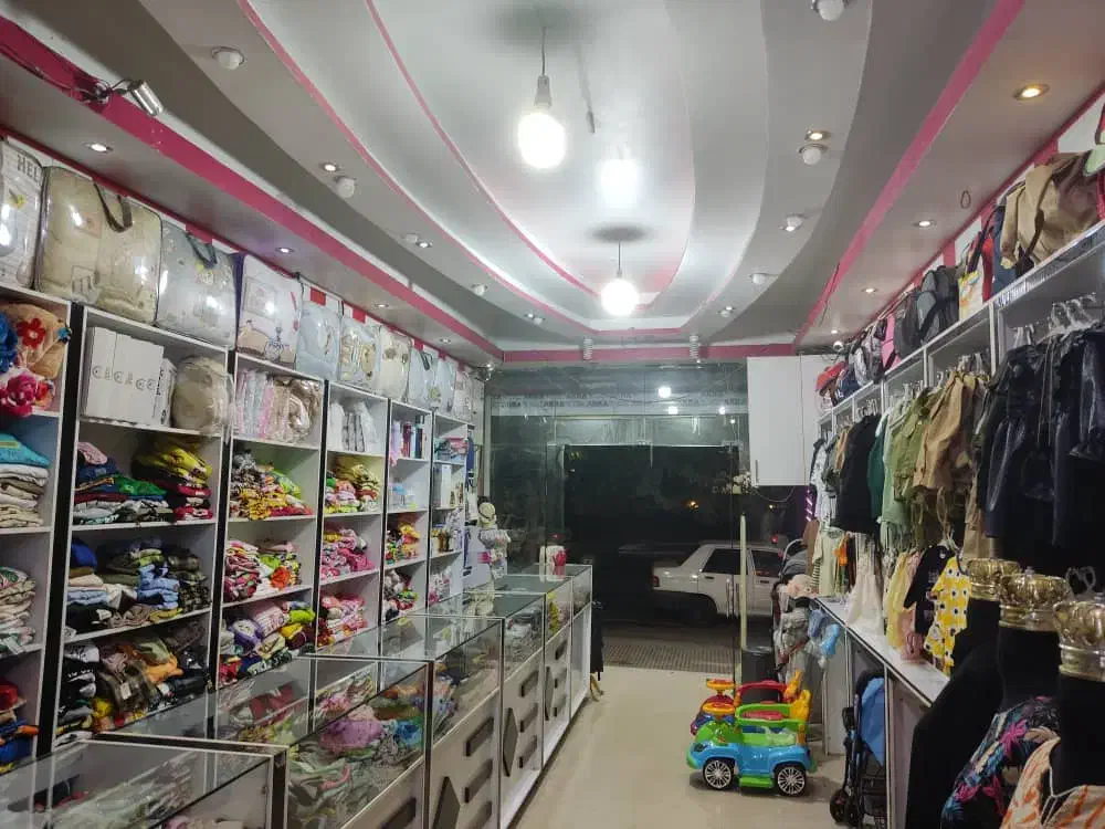 اجاره مغازه ۱۰۰ متری ماهان روبرو شاه نعمت الله|اجارهٔ مغازه و غرفه|ماهان, |دیوار