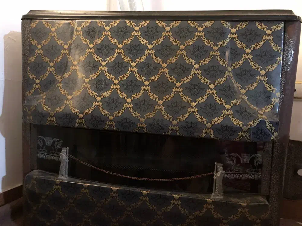 بخاری کاملاً سالم در سنگر|بخاری، هیتر، شومینه|رشت, کوی قدس|دیوار