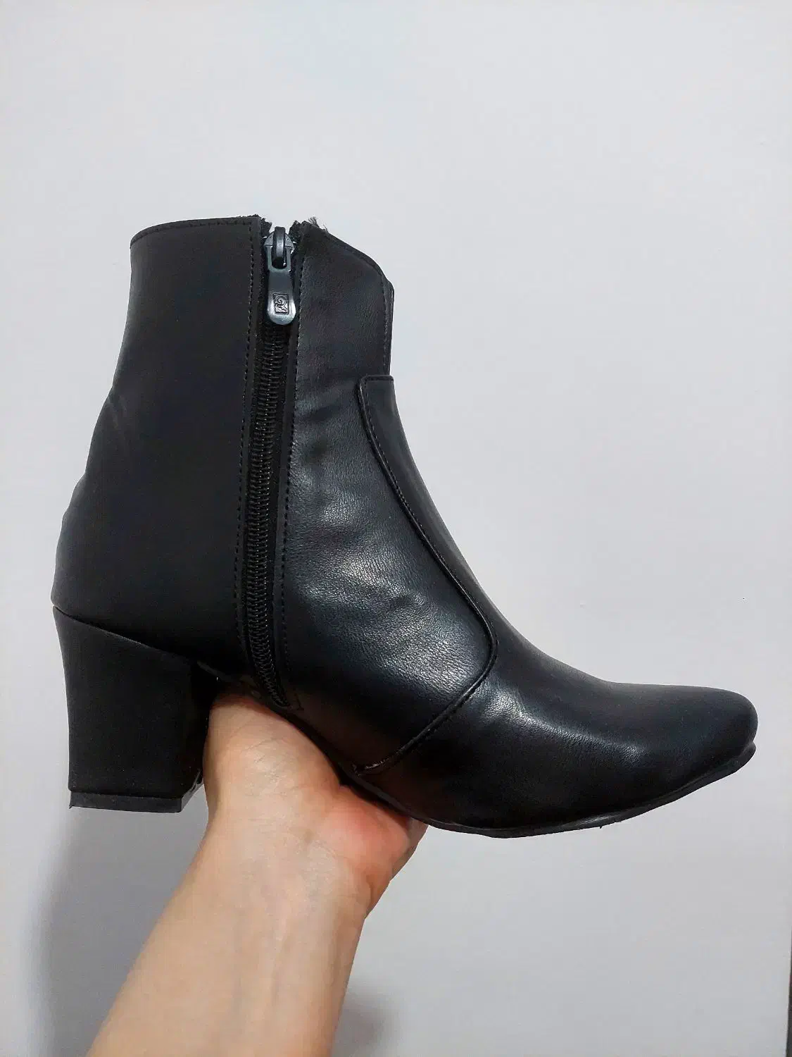 بوت چرم زیپ دار|کیف، کفش، کمربند|کرمان, |دیوار