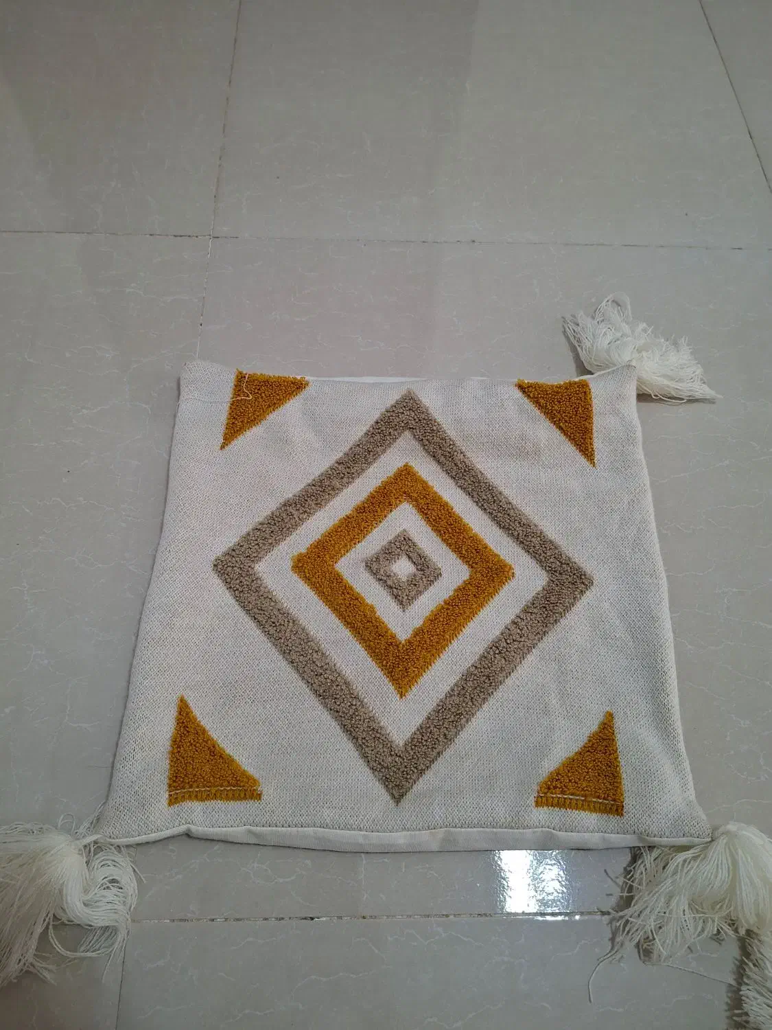 کوسن|رختخواب، بالش، پتو|بوشهر, |دیوار