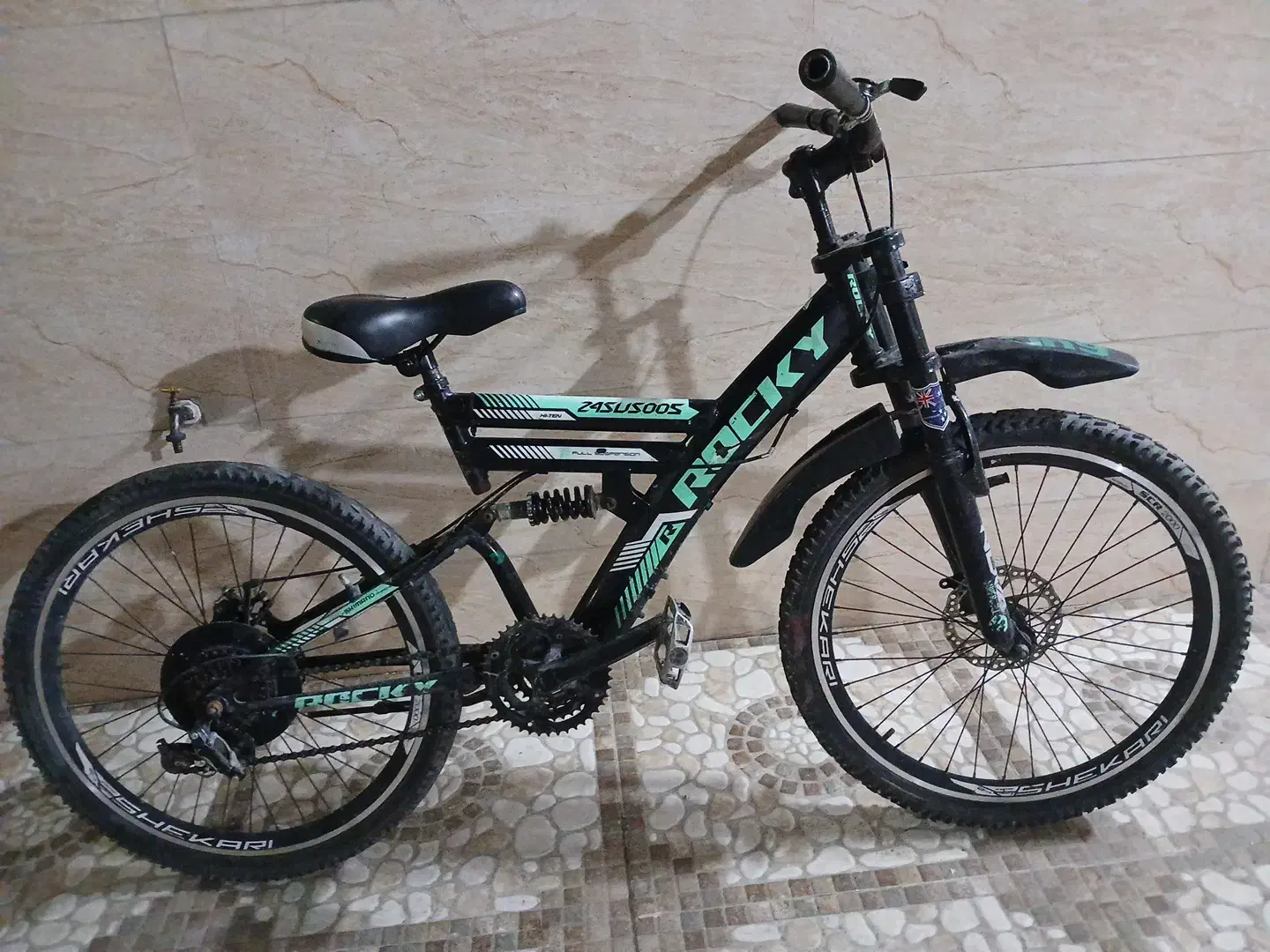 دوچرخه راکی ۲۴ دنده ای|دوچرخه، اسکیت، اسکوتر|مسجد سلیمان, |دیوار