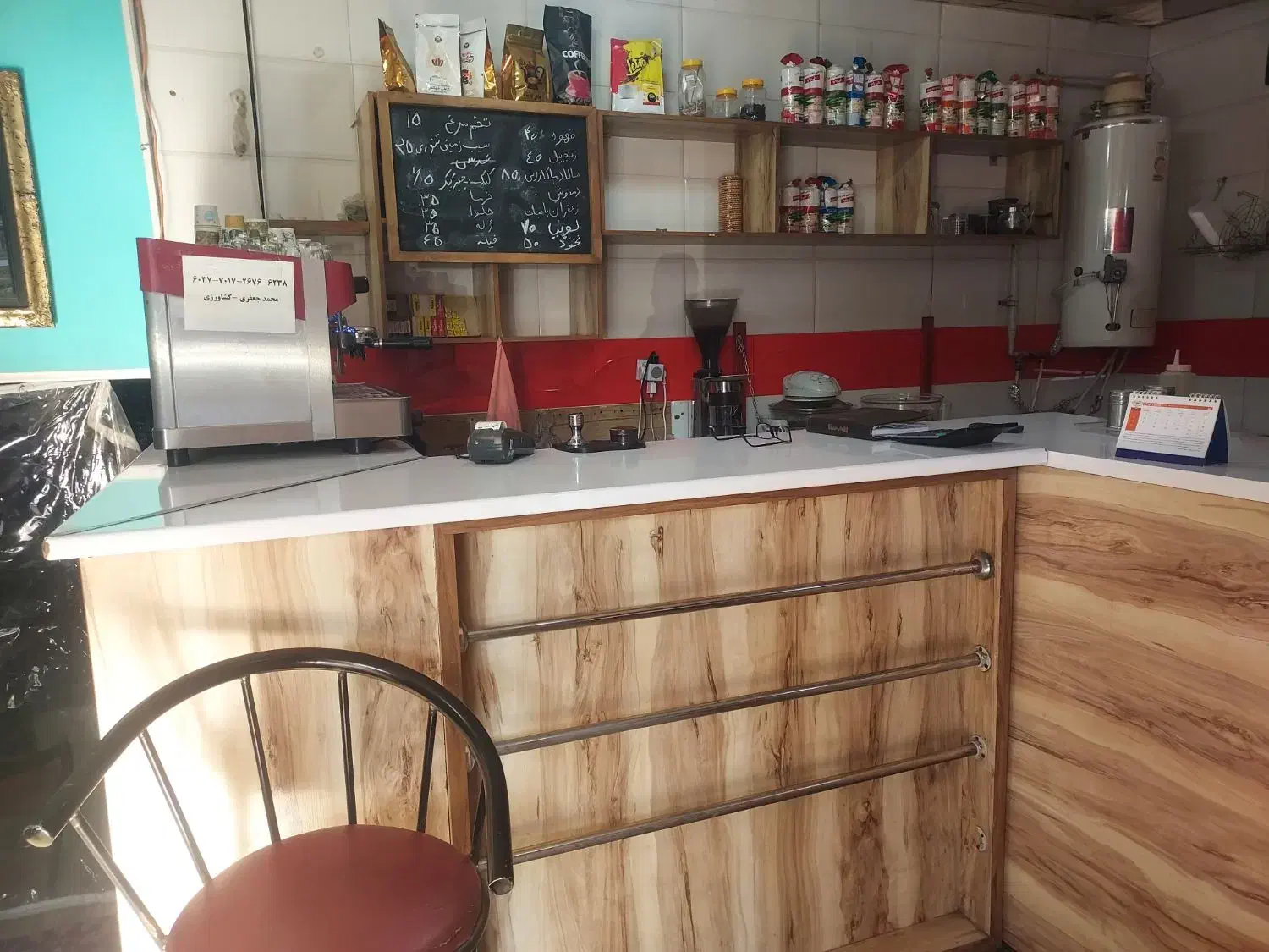 فروش فوری وسایل کافیشاپ بصورت تکی و یکجا|کافی‌شاپ و رستوران|زرقان, |دیوار