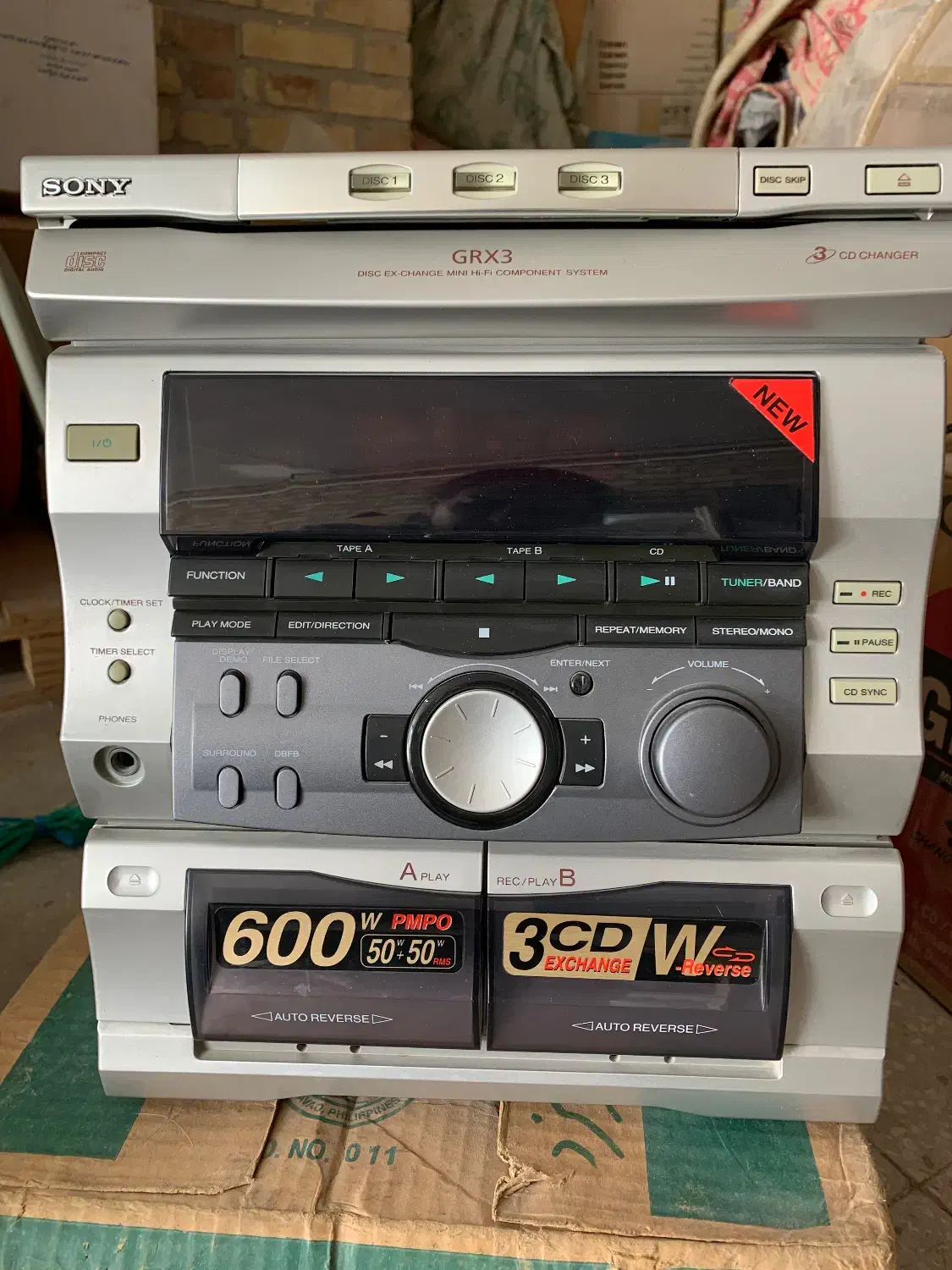 ضبط سی دی خور با جای دو نوار کاست مارک سونی اصل|سیستم صوتی خانگی|یزد, |دیوار