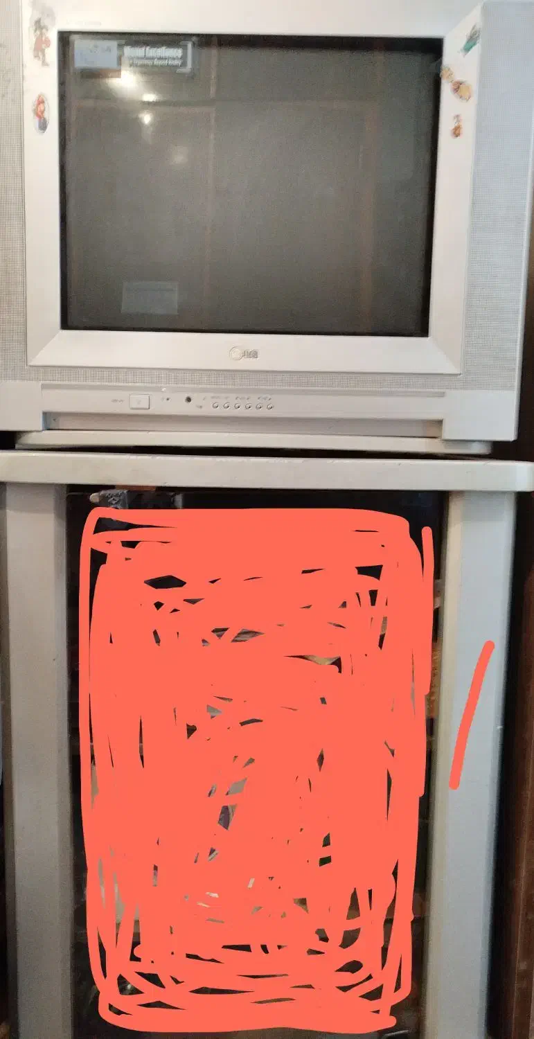 فروش میز تلویزیون و تلویزیون LG|تلویزیون و پروژکتور|بیرجند, |دیوار