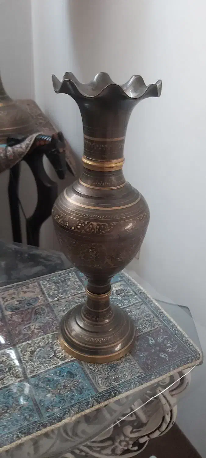 گلدان برنزی هندی|صنایع دستی و سایر لوازم تزئینی|اردبیل, |دیوار