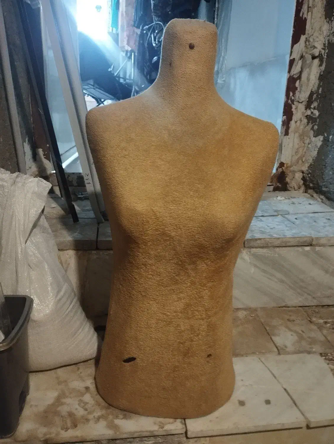 مانکن لباس زنانه|فروشگاه و مغازه|الیگودرز, |دیوار