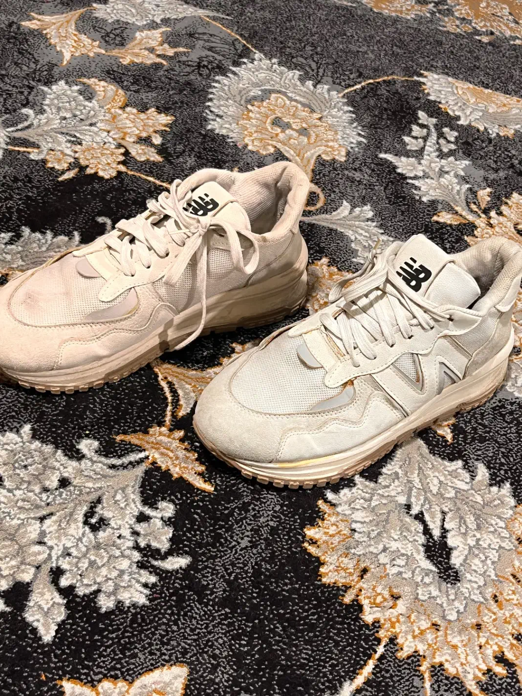 کفش|کیف، کفش، کمربند|دوگنبدان, |دیوار