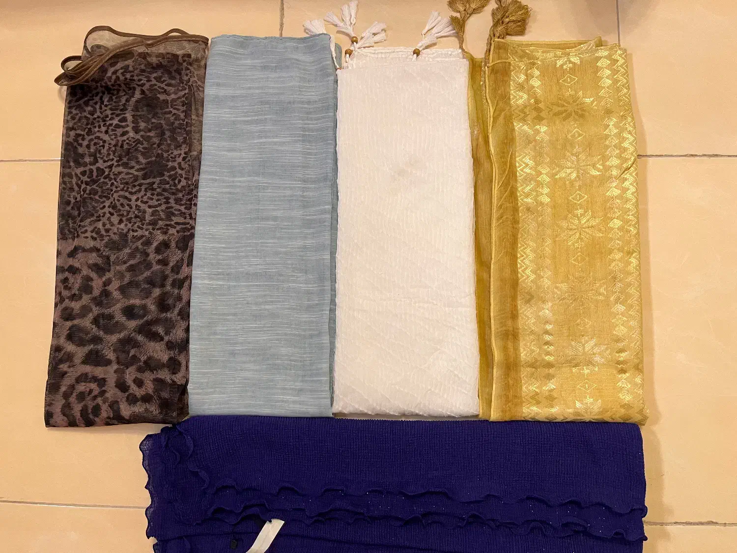 شال نخی|لباس|کیش, |دیوار