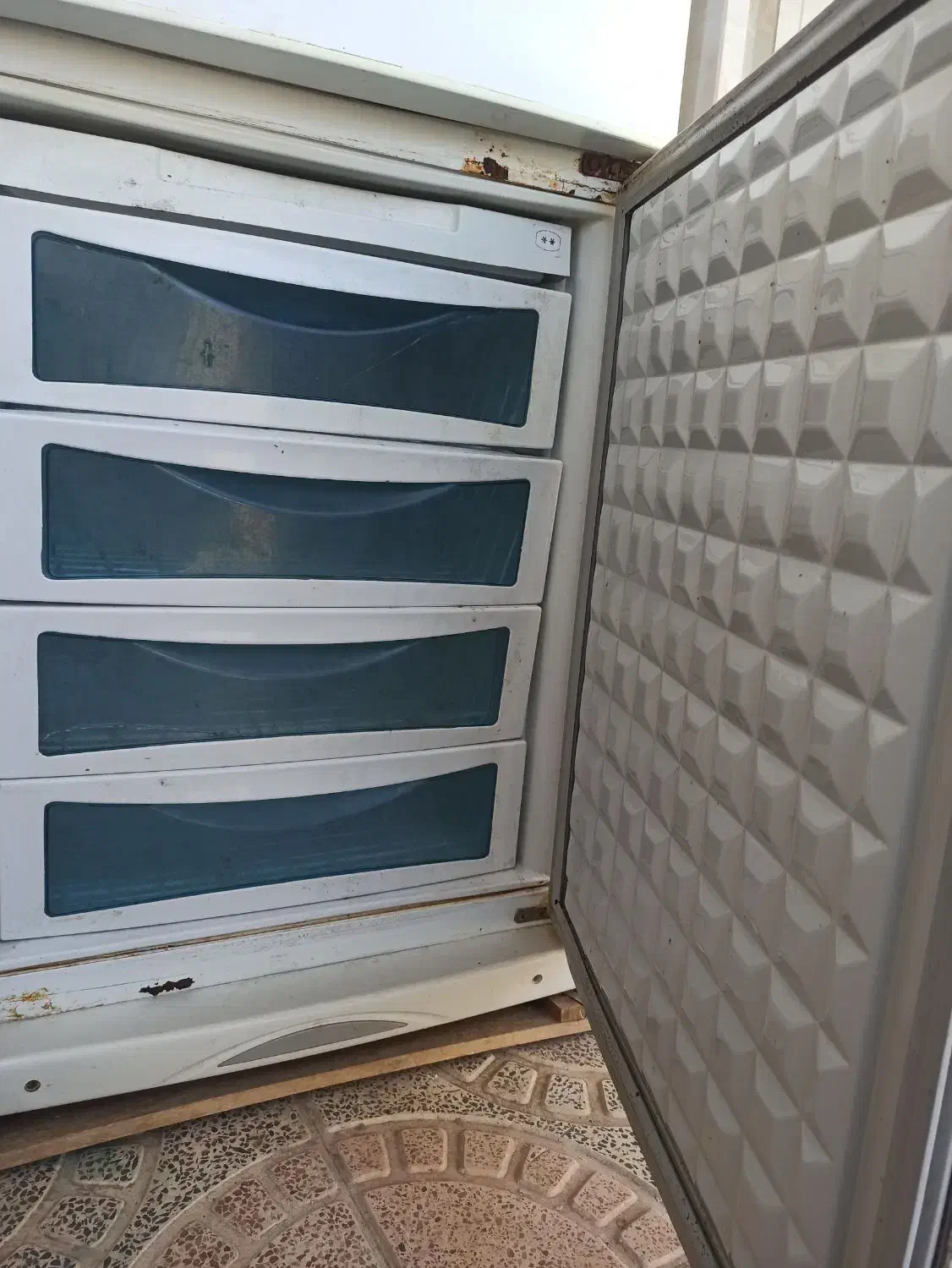 یخچال|یخچال و فریزر|اسفرورین, |دیوار