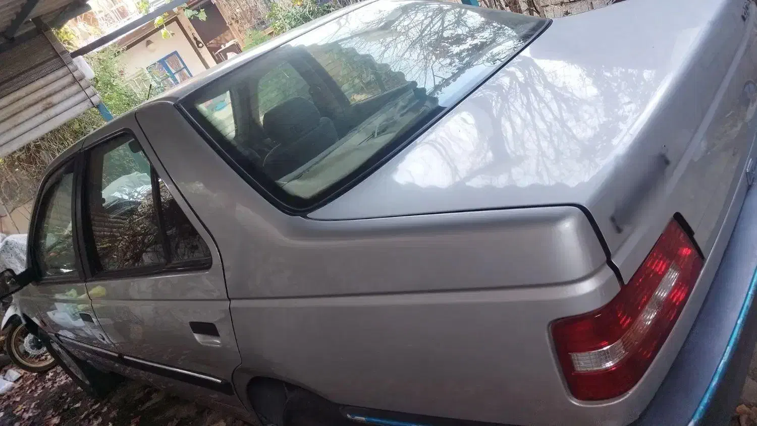 ماشین  پژو ۴۰۵ جی ال ایکس،نقره ای، مدل ۸۷|خودرو سواری و وانت|زیرآب, |دیوار