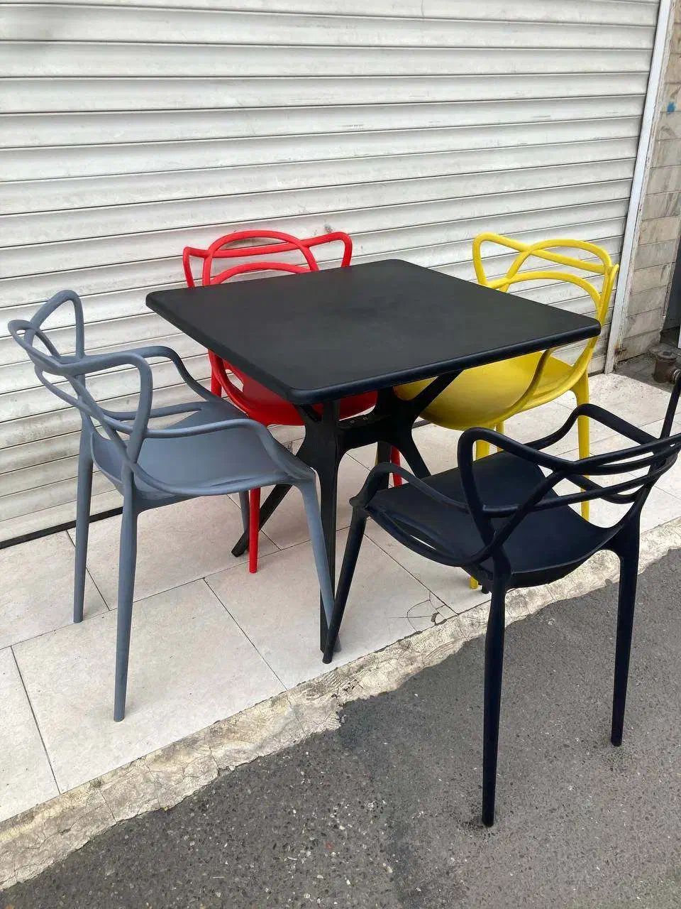 فروش عمده صندلی و میز بنیزان رستوران و کافه|صندلی و نیمکت|رشت, بازار|دیوار