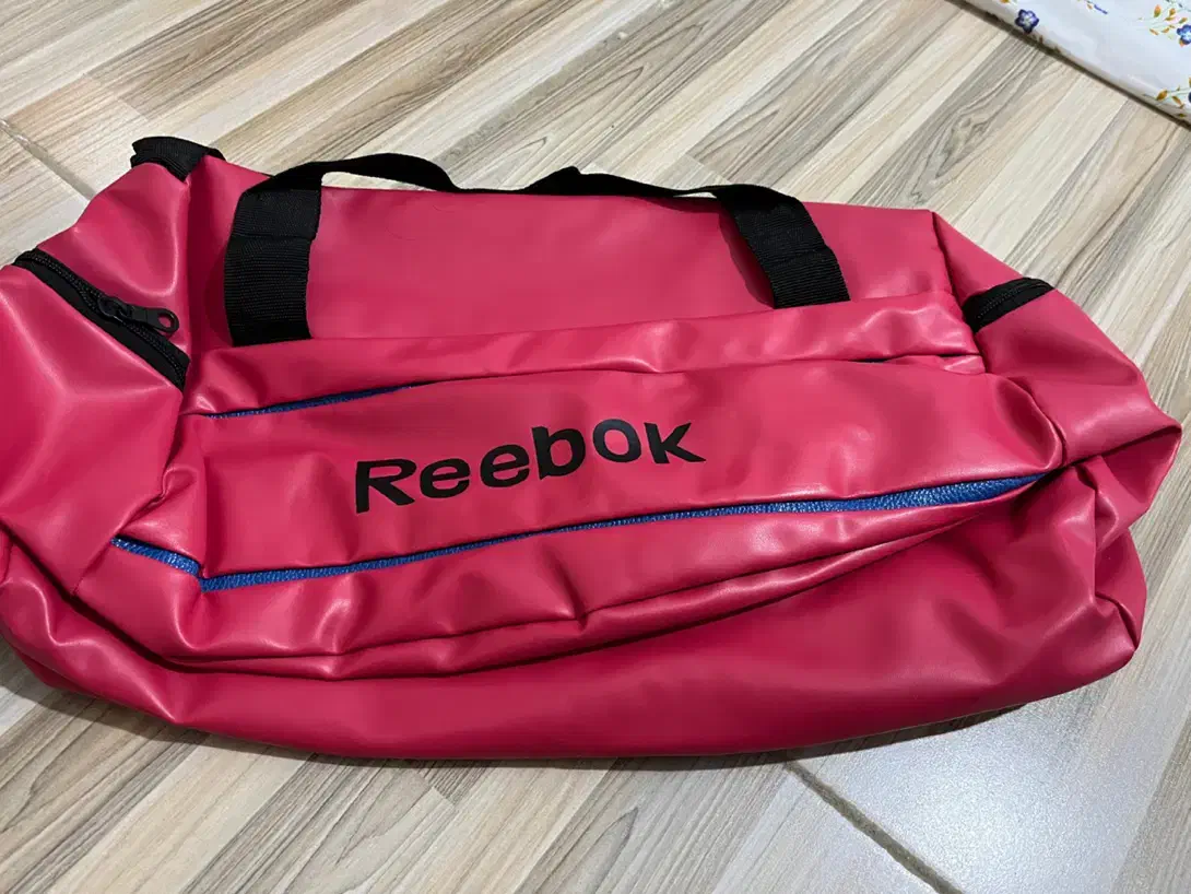 ساک ورزشی نو|تجهیزات ورزشی|سنندج, |دیوار