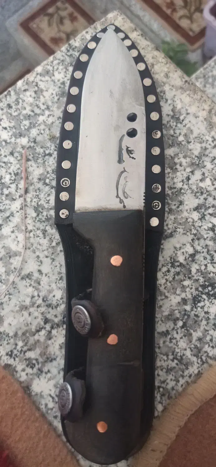 چاقو ممدطلا|کلکسیون اشیاء عتیقه|همدان, |دیوار