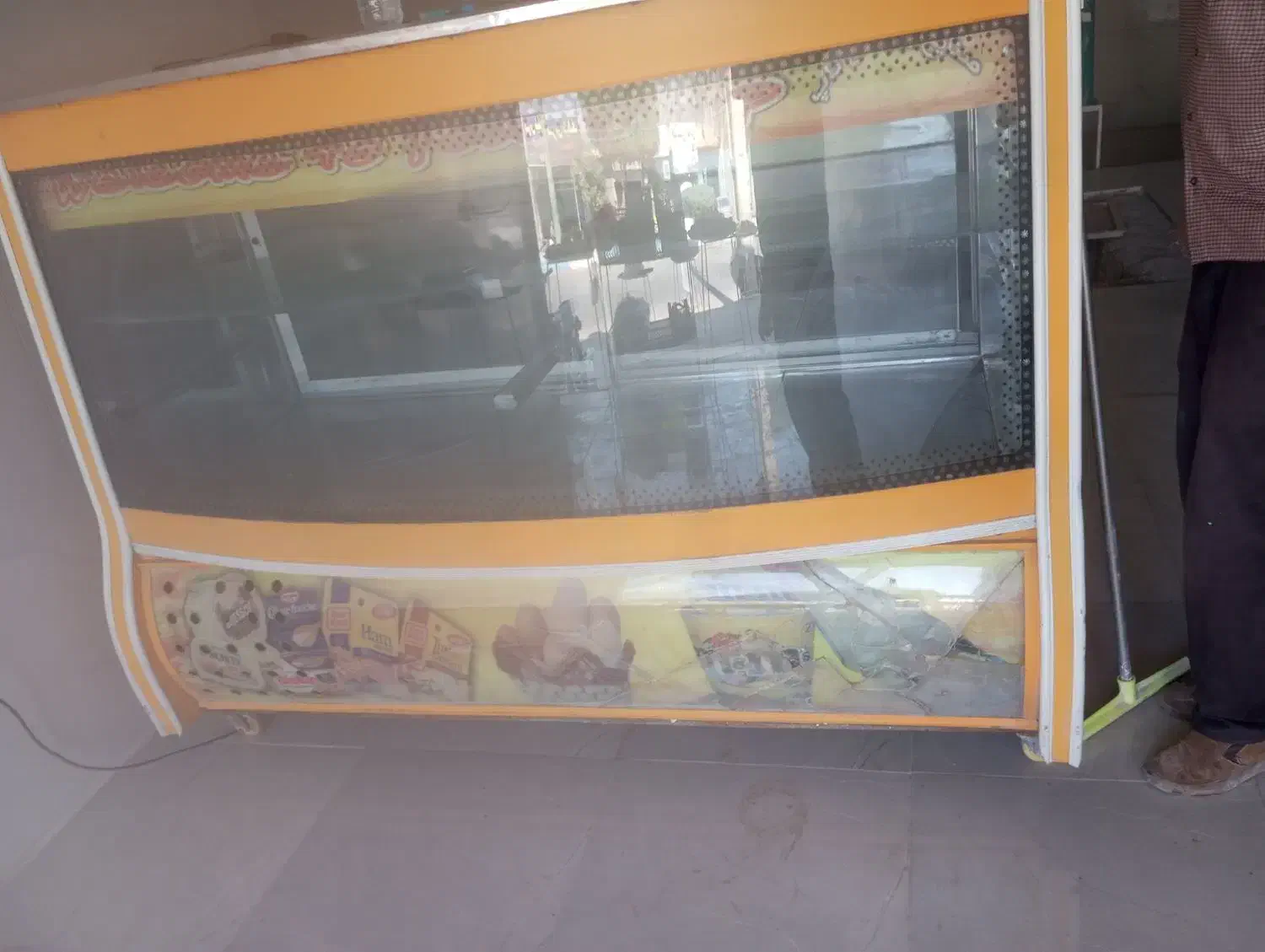 یخچال|کافیشاپ و رستوران|داراب, |دیوار