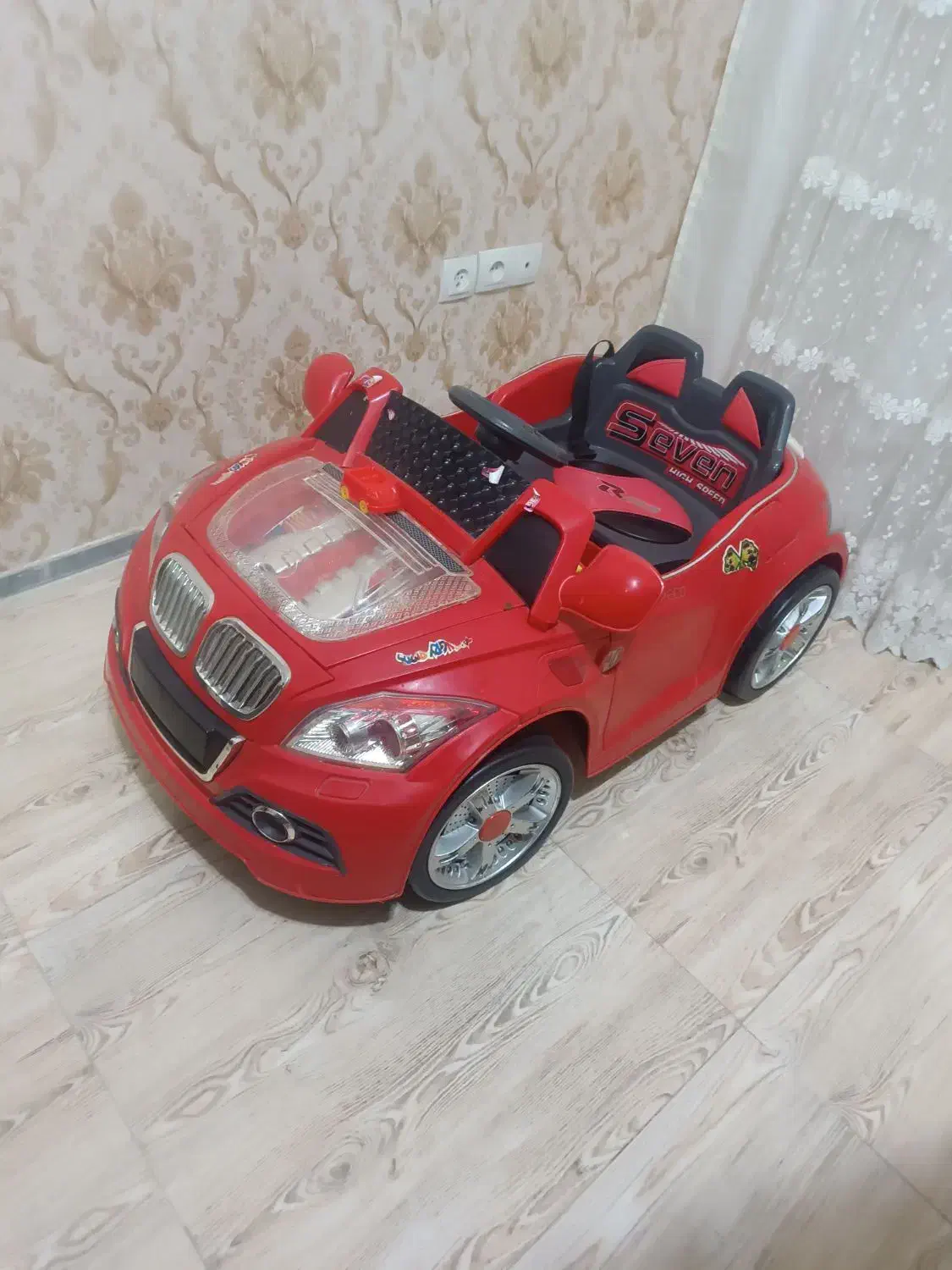 ماشین شارژی سالم درحدنو|اسباب‌بازی بچه|مشگین شهر, |دیوار