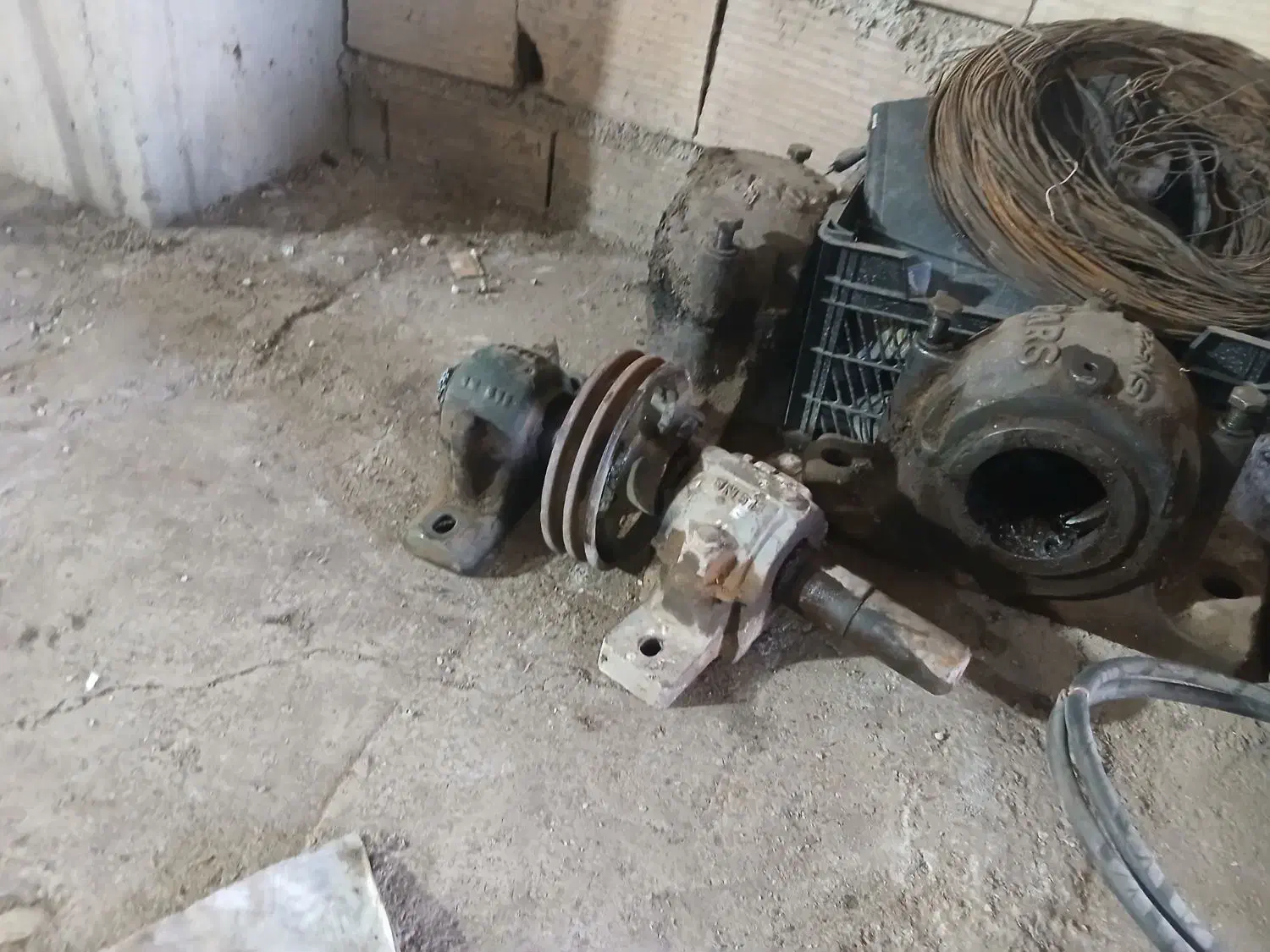 یاتاقان ۵۲۲و۵|ماشینآلات صنعتی|قرچک, میرزائی شمالی|دیوار